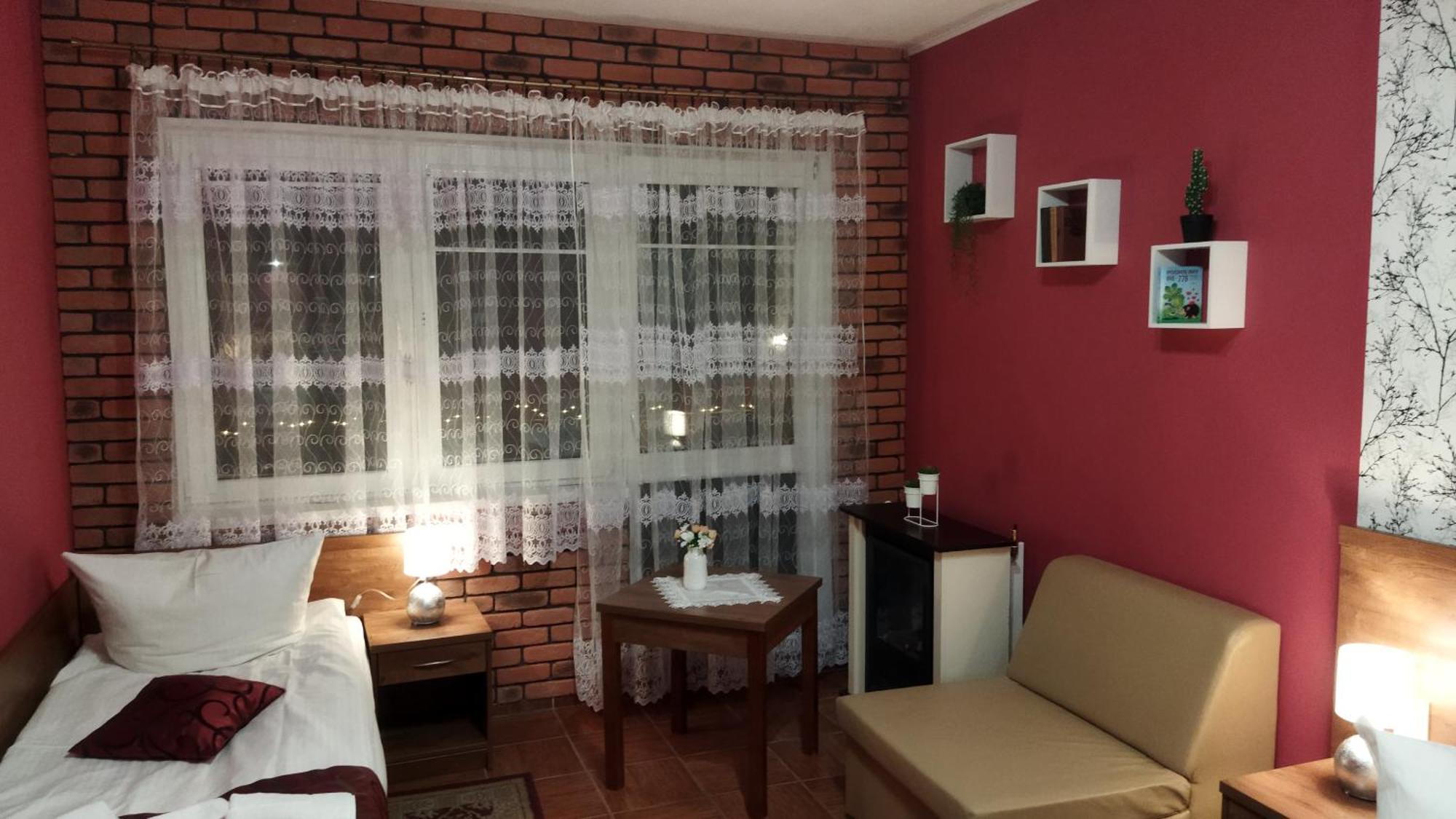 Pensjonat Zielone Wzgorze W Boleslawowie Stronie Slaskie Exterior foto